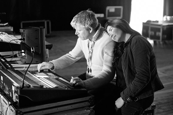 The soundman... The soundman...